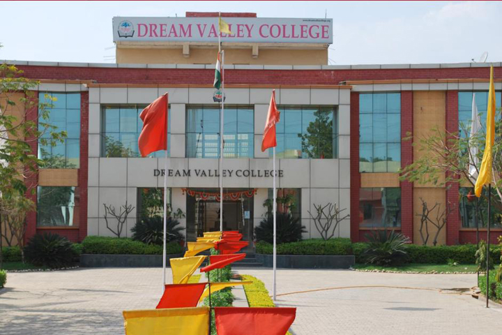 https://cache.careers360.mobi/media/colleges/social-media/media-gallery/15425/2019/1/21/Campus View of Dream Valley College Gwalior_Campus-View.JPG